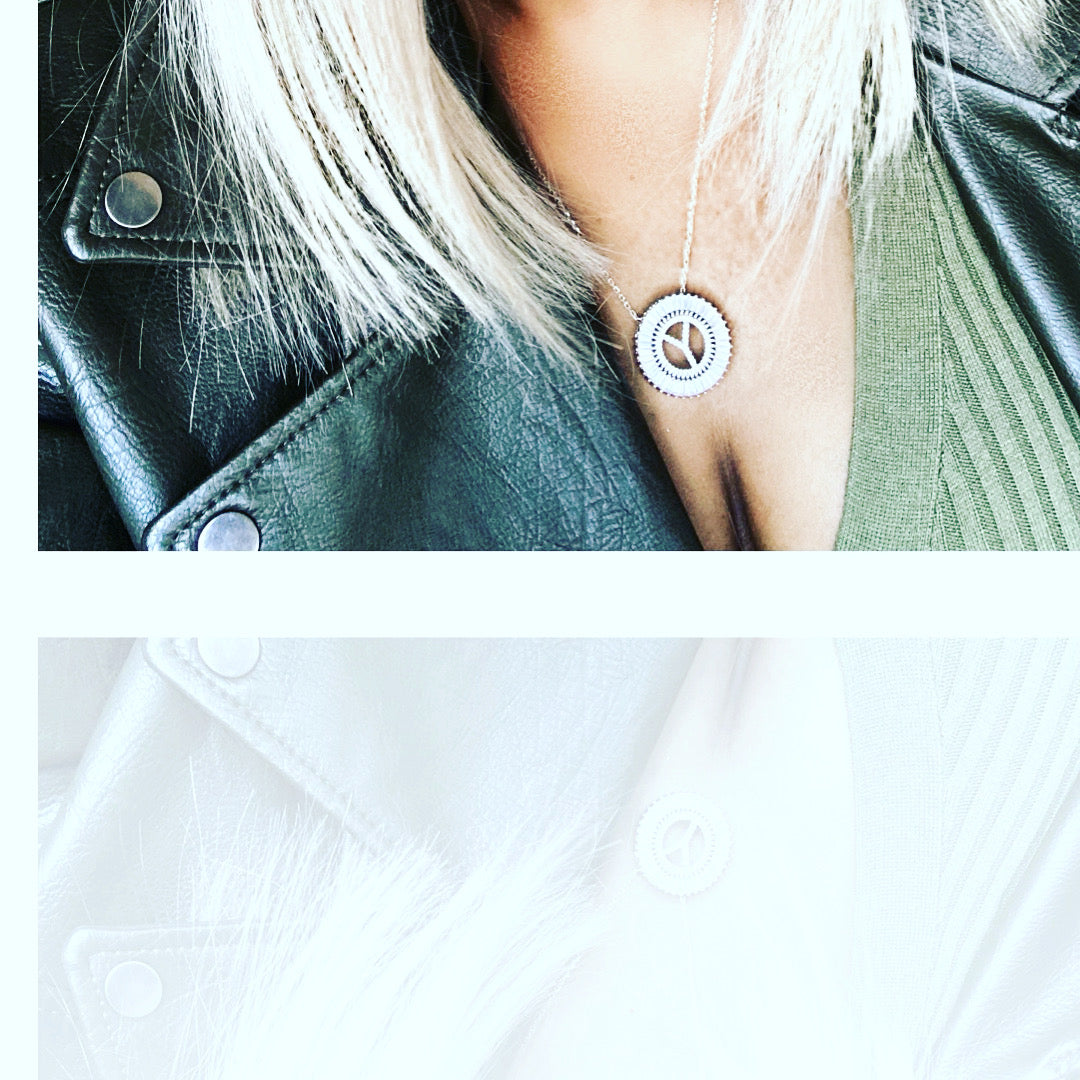 MILLIONAIRE MINDSET - WOMEN'S BADDIE PENDANT NECKLACE - Itgirl Accessories Store